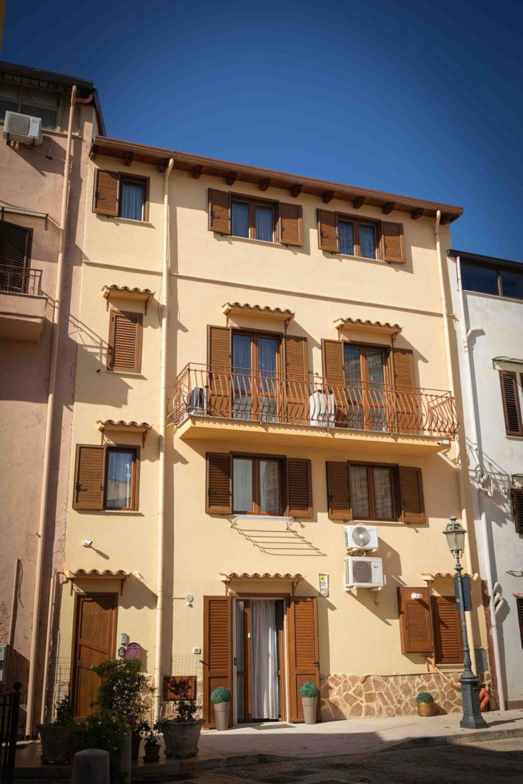 Sunshine Apartments Trappeto  Ngoại thất bức ảnh